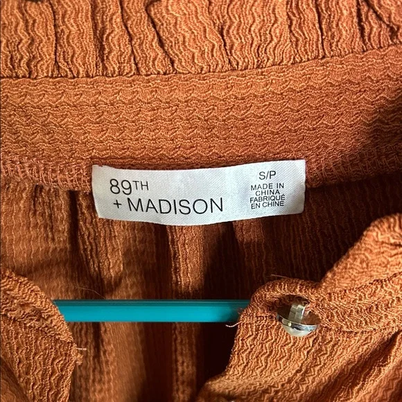 89th & Madison Sleeveless Rust Blouse - Picture 2 of 8